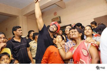 Memu Saitham TV Show Photos